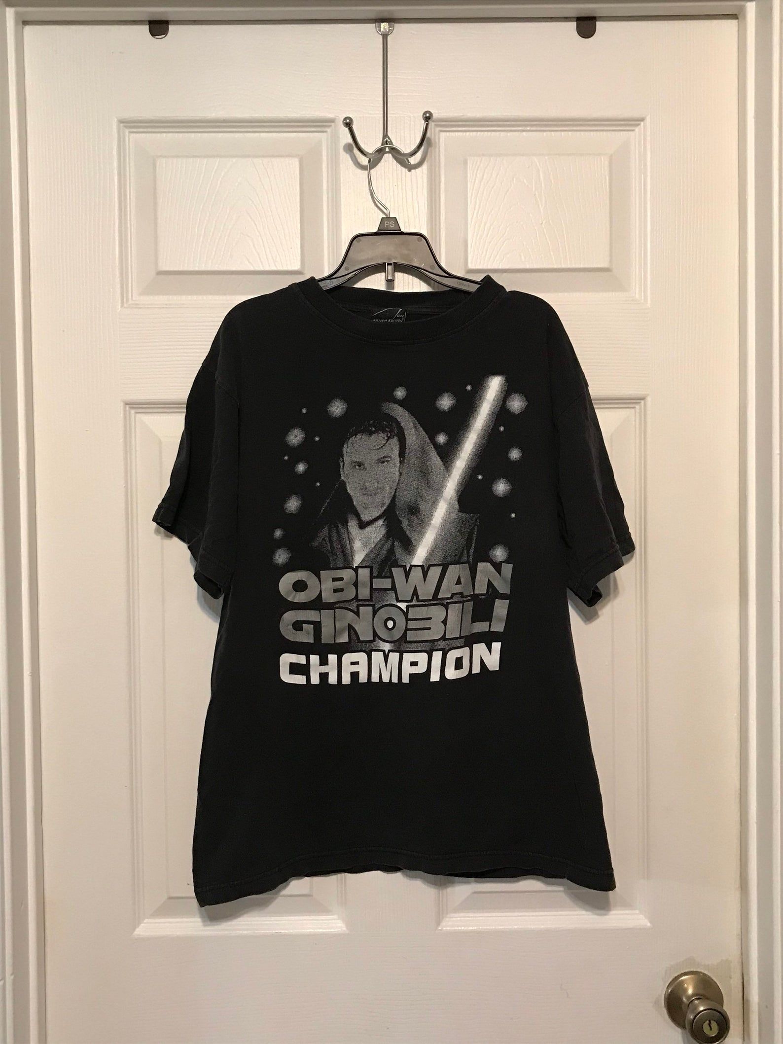 Vintage 90S Obi-Wan Ginobili Champion Tee M