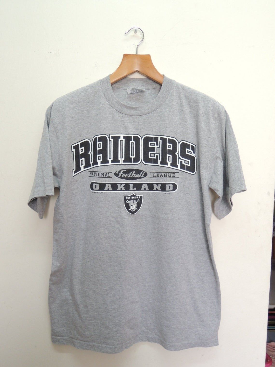 Vintage 90's Raiders Oakland National Football League NFL Shirt Sport Swag