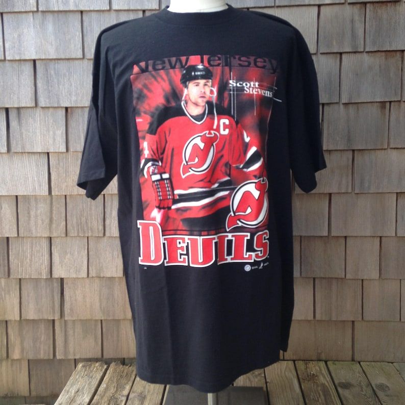 Vintage 90S Scott Stevens New Jersey Devils T Shirt Xl Huge Logo vintage 90s scott stevens new jersey devils t shirt xl huge logo kgbz9