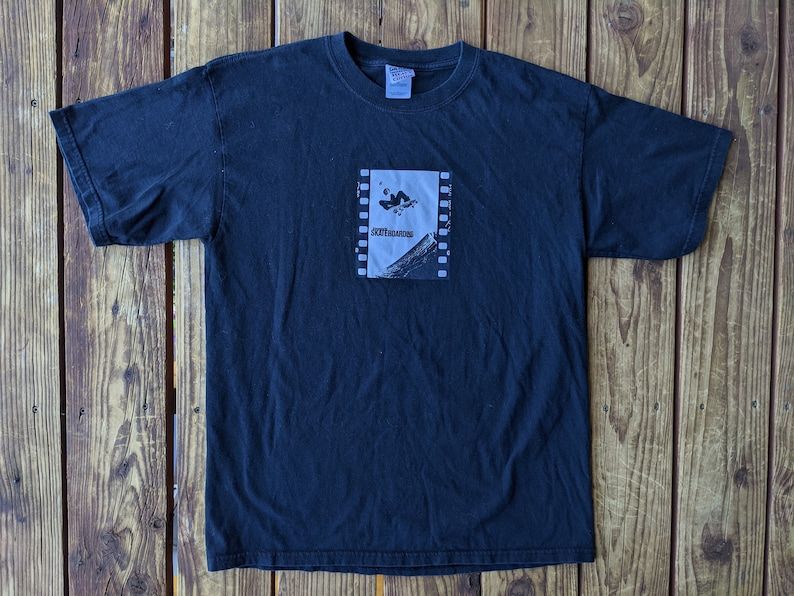 Vintage 90S Transworld Skateboarding Magazine Mark Gonzales Cover Photo Tee vintage 90s transworld skateboarding magazine mark gonzales cover photo tee