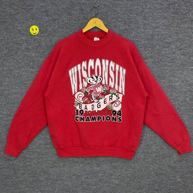 Vintage 90S Wisconsin Badgers Sweatshirt Wisconsin Crewneck Wisconsin Badgers Sweater Pullover Wisconsin Badgers Print Logo Red Arge