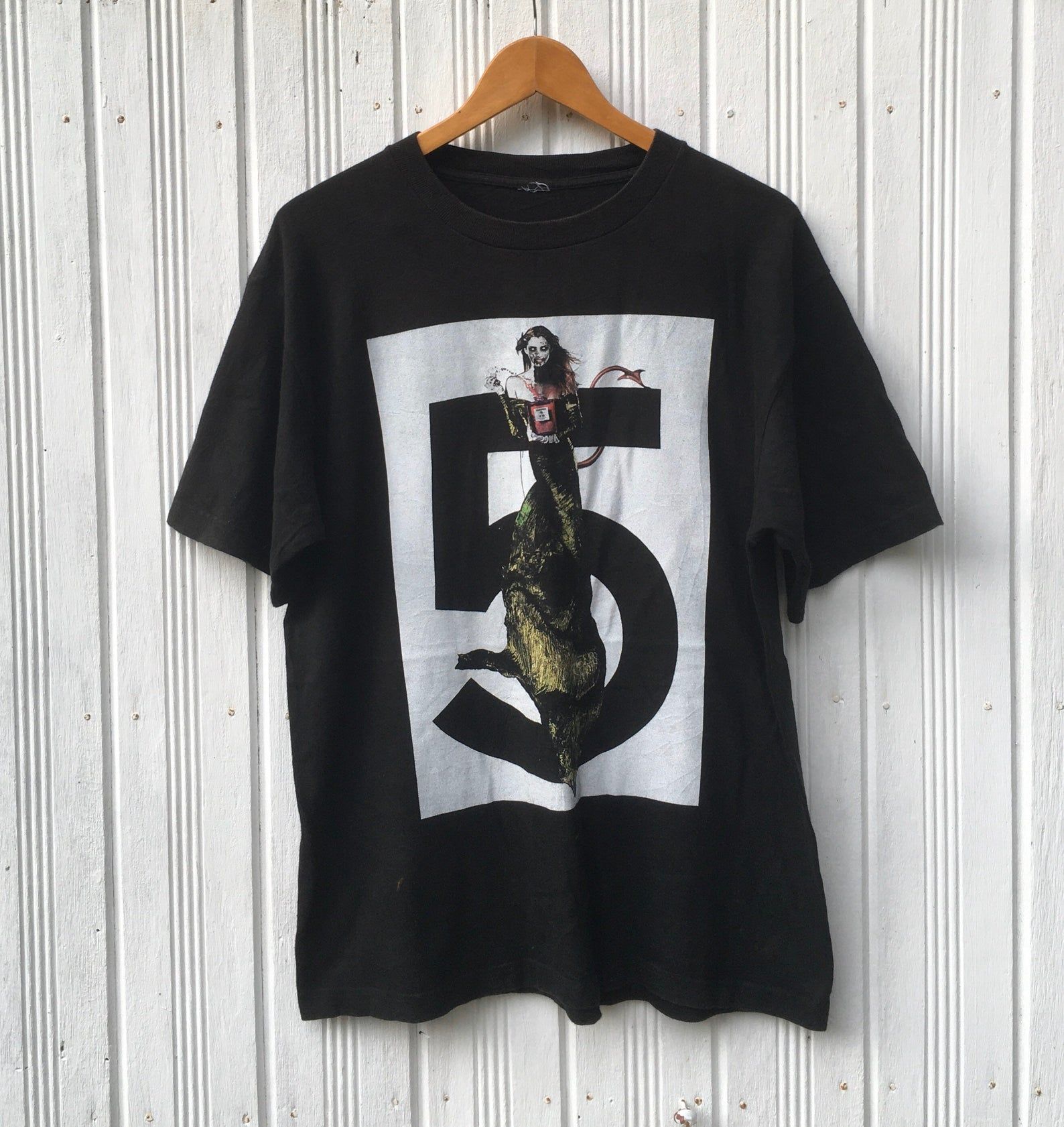 Vintage Art Horror Design Tshirt