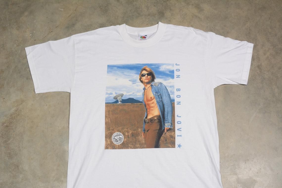 Vintage Bon Jovi Bounce tour shirt