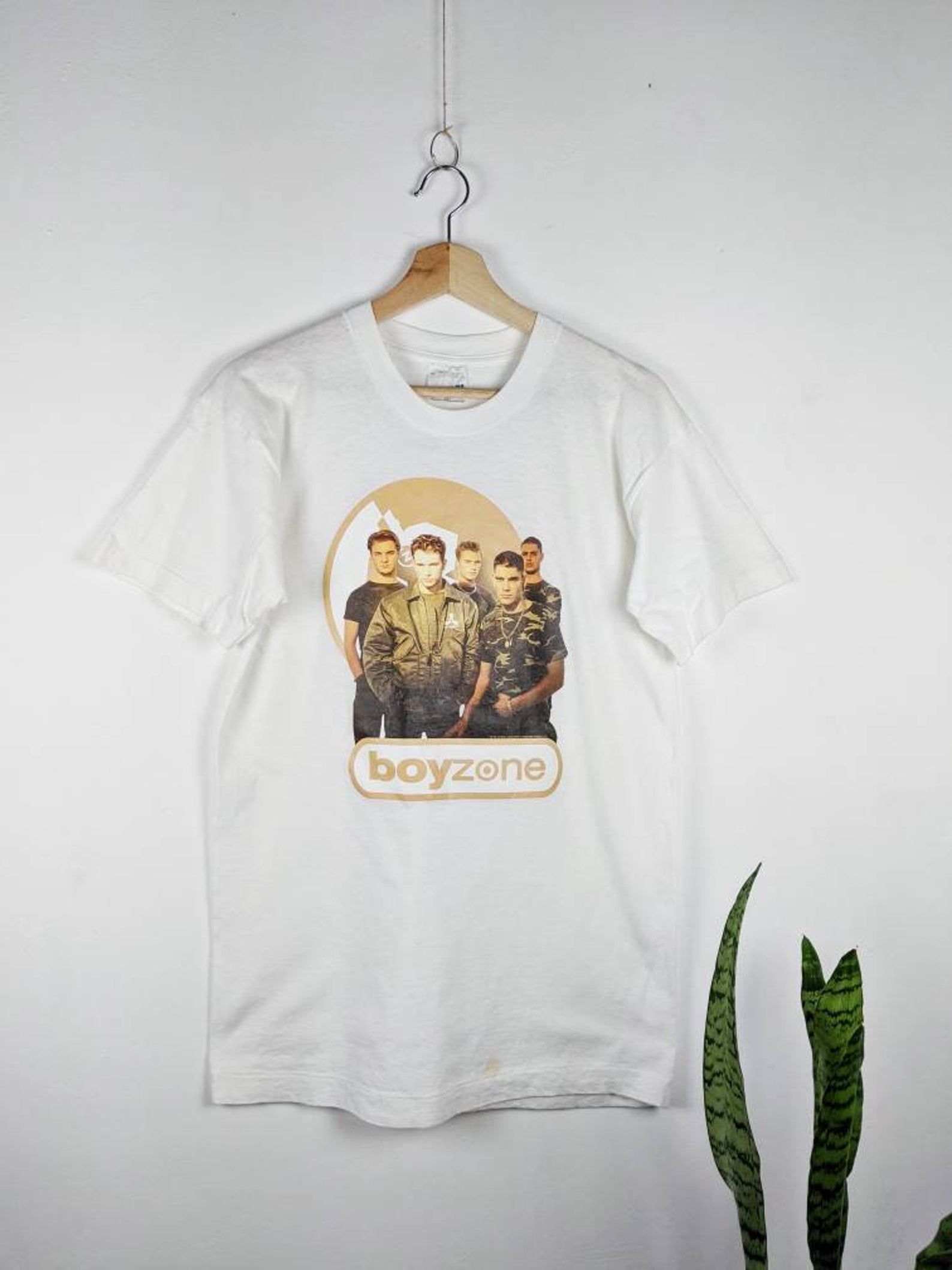 Vintage Boyzone Merch T-Shirt 1996 Single Stitch Screen Stars vintage boyzone merch t shirt 1996 single stitch screen stars vg87n
