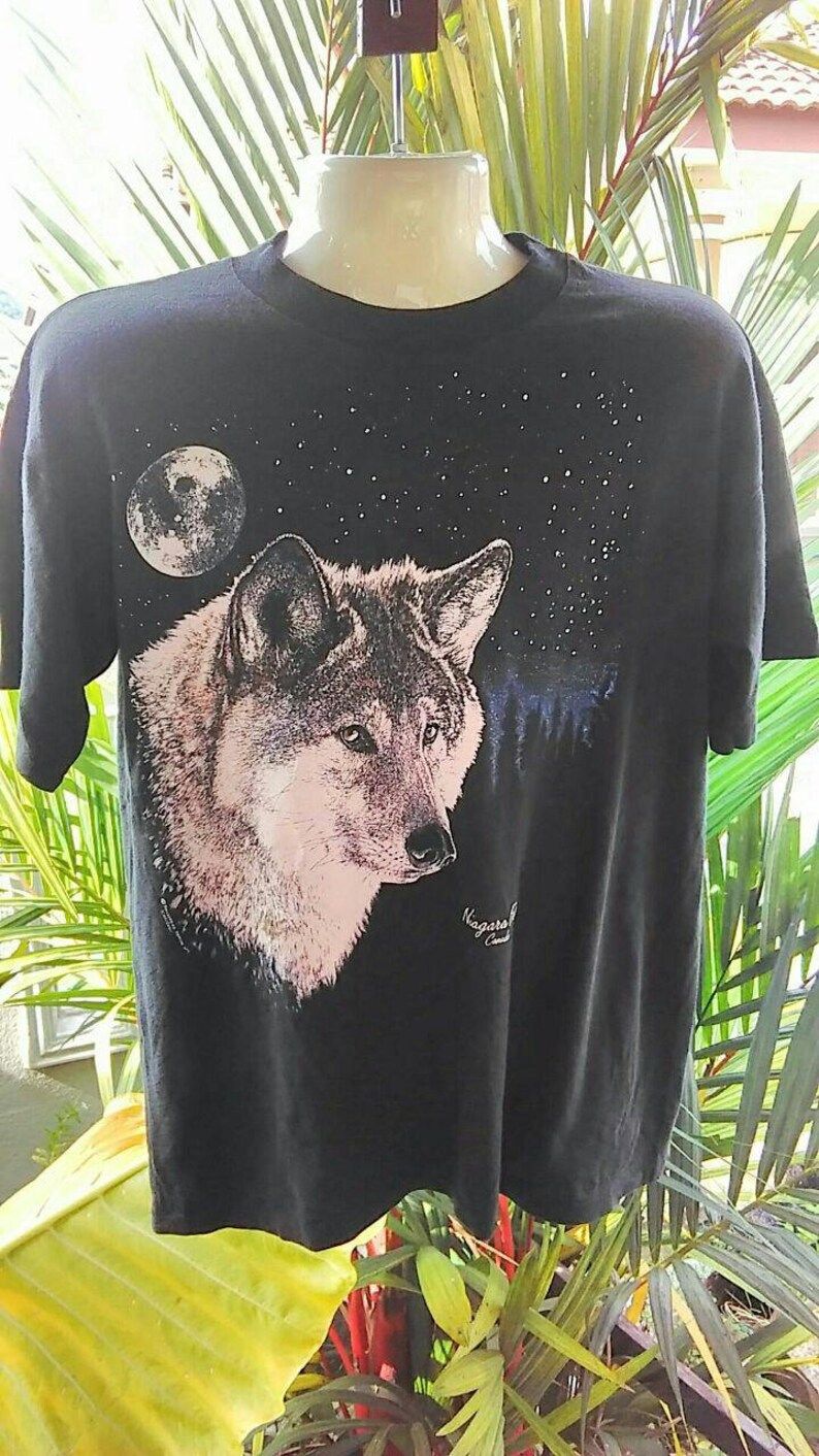 Vintage Clothing 90S Rare Wild Wolf Wolf T Shirt White Pine Apparel Made In Canada Niagara Falls