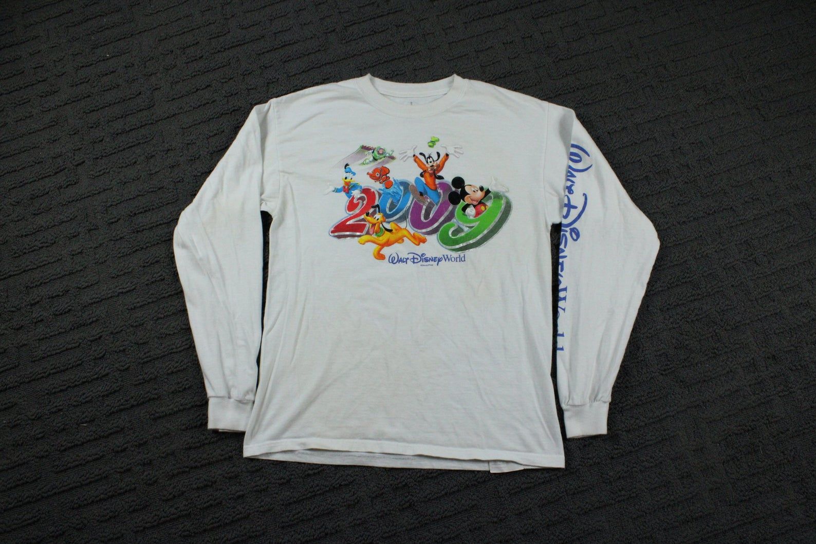 Vintage Disney T-Shirt / 00S Mickey Mouse Promo Graphic Tee