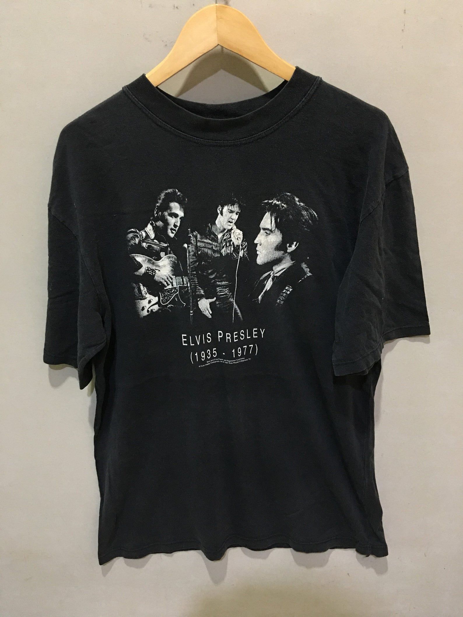 Vintage Elvis Presley 1997 Concert / Tour Shirt