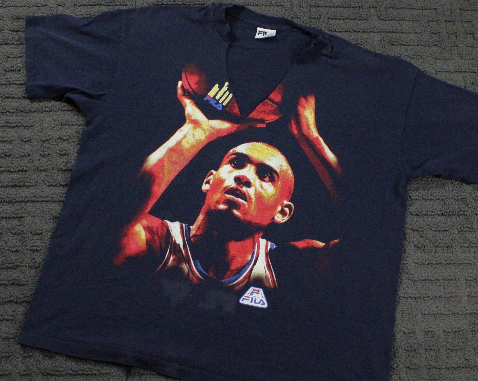 Vintage Fila T-Shirt / 90S Grant Hill / Nba Basketball Promo Graphic Tee