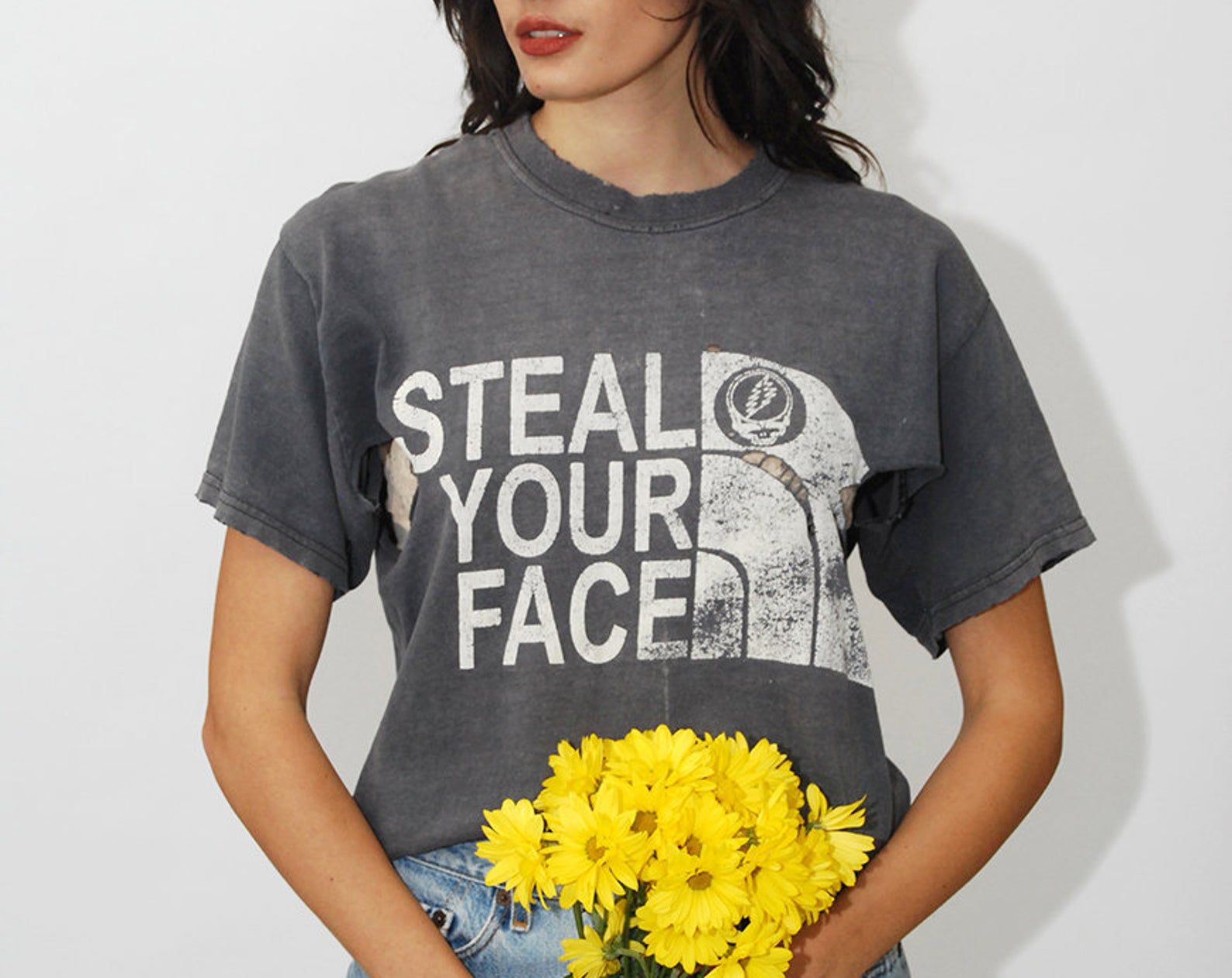 Vintage Grateful Dead T-Shirt M Gray 90S Distressed Thrashed Steal Your Face Jerry Garcia Deadhead Hole Tear Rip Rock N Roll Band Concert