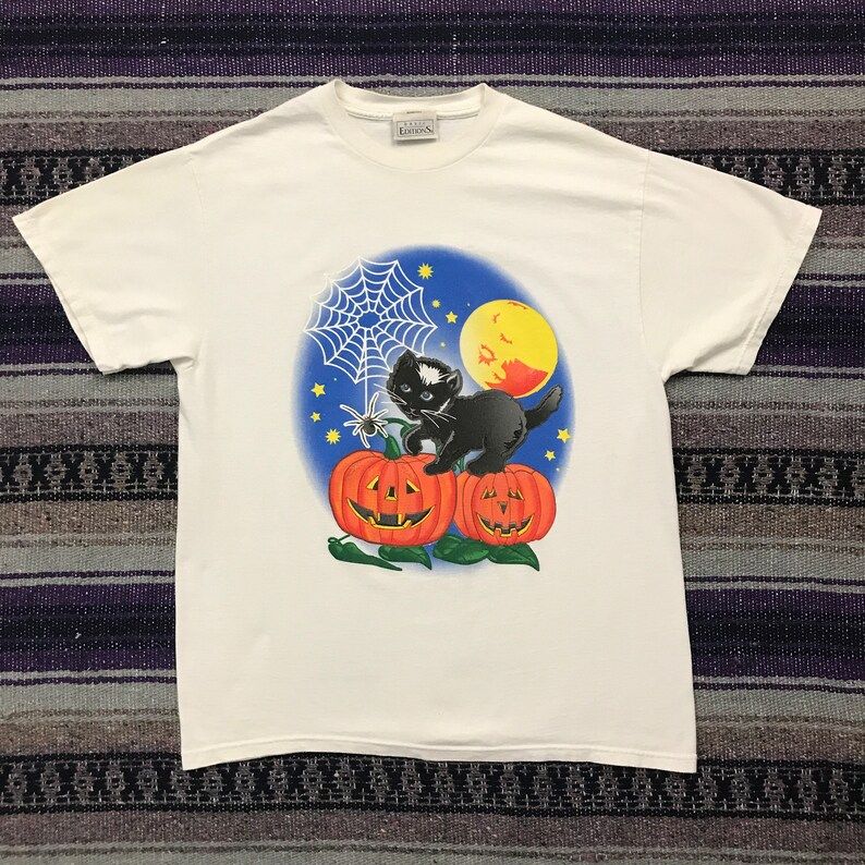 Vintage Halloween Shirt Pumpkin Black Cat Full Moon Graphic Tee Mens Medium 90S Aesthetic T Shirt In White