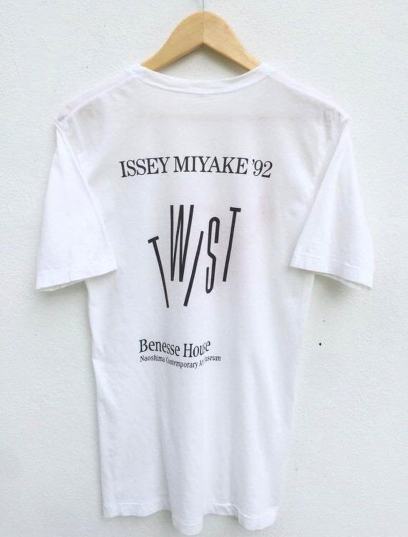 Vintage Issey Miyake 92 Twist Bennese House Naoshima Contemporary Art Museum Rare T Shirt