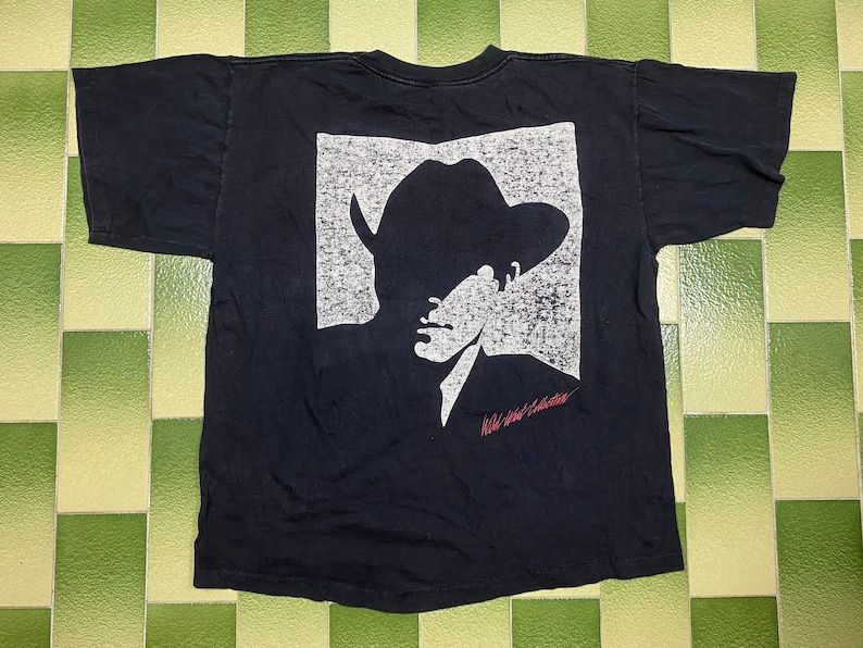 Vintage Marlboro Man T Shirt Wild West American Brand Tee Shirt Fits